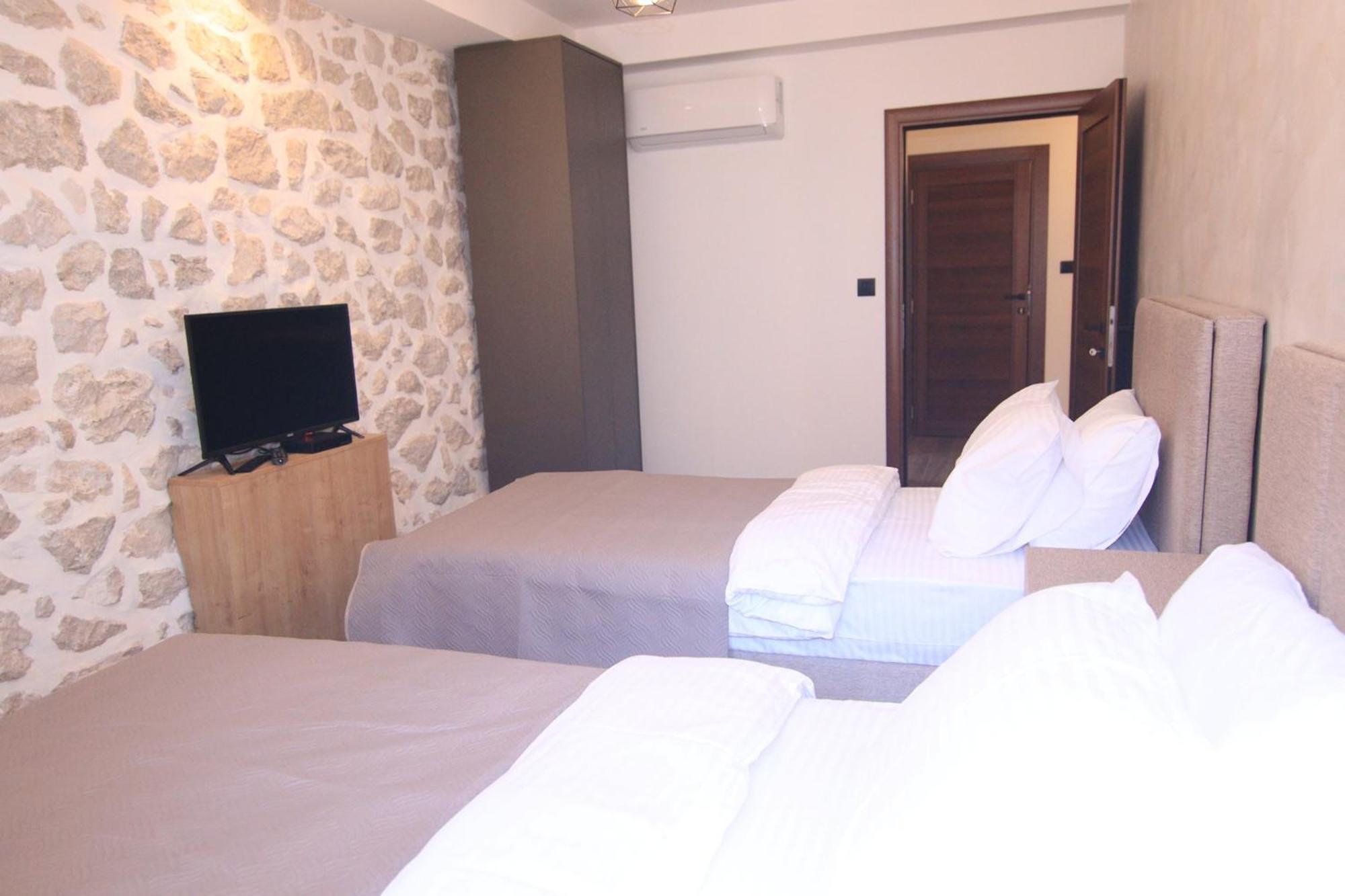 Apartmani Fantasia Cetinje Extérieur photo