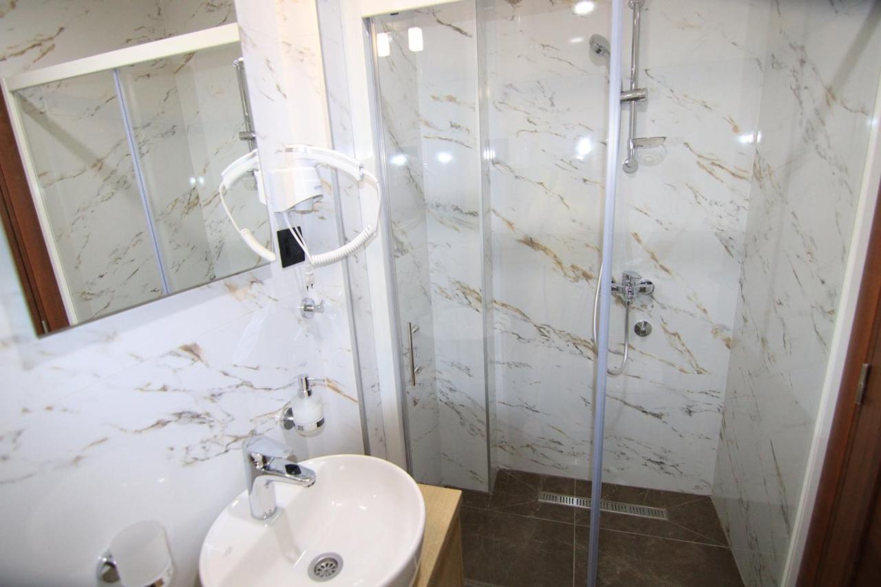 Apartmani Fantasia Cetinje Extérieur photo