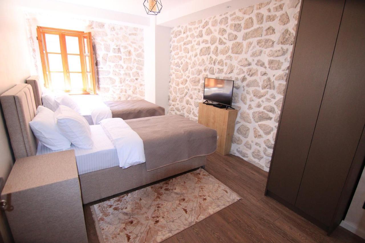 Apartmani Fantasia Cetinje Extérieur photo