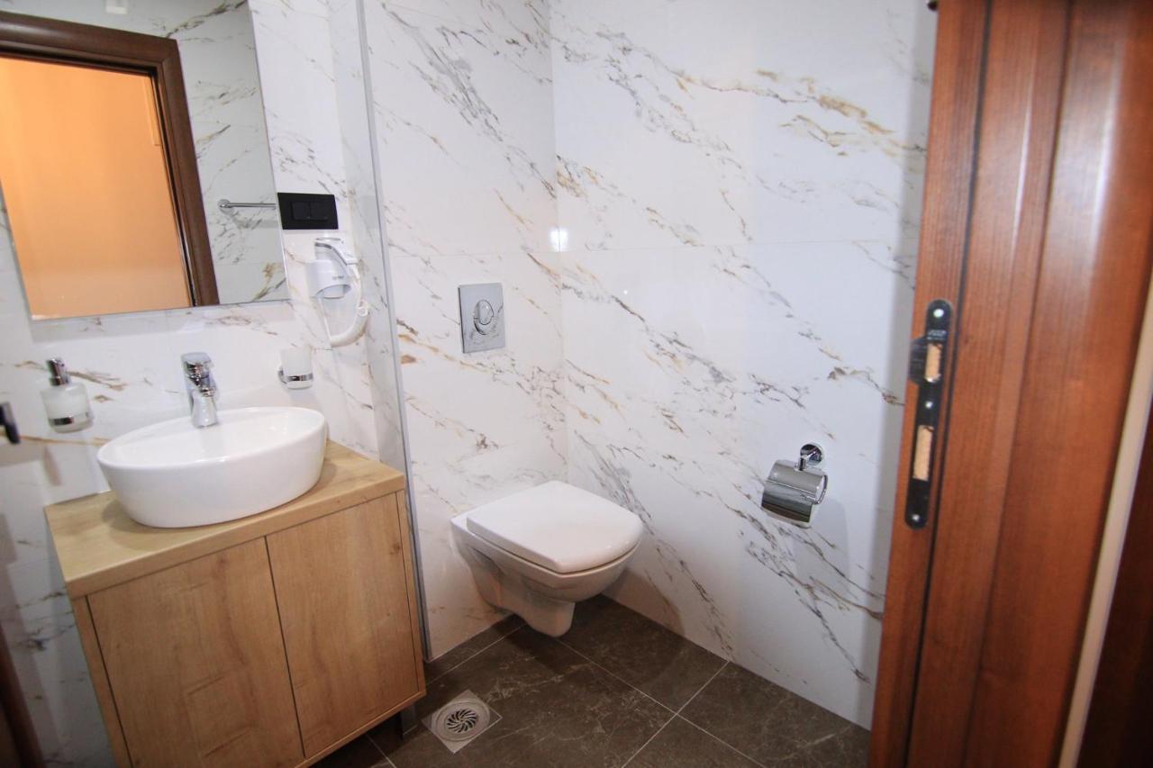 Apartmani Fantasia Cetinje Extérieur photo